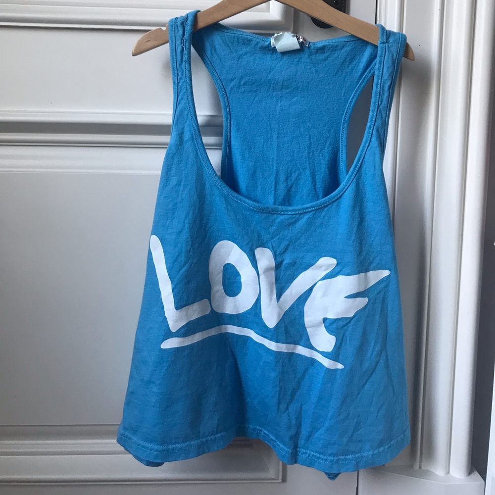 blue graphic tank top